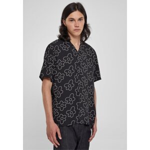 Letní plážová pánská košile z lehké viskózy Urban Classics Barva: černá květinová, Velikost: XL