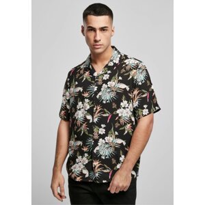 Letní plážová pánská košile z lehké viskózy Urban Classics Barva: blacktropical, Velikost: XL